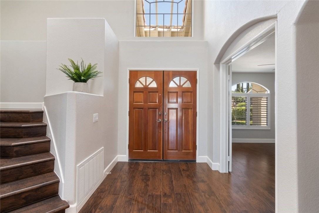 31895 Dane Ct - Photo 4 of 48