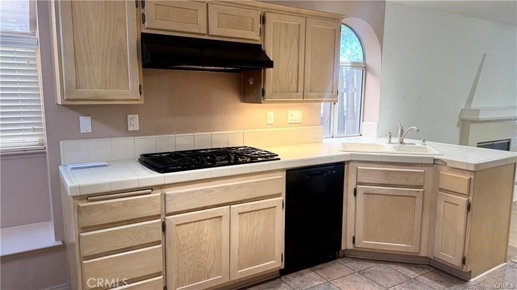 7487 Holloway Rd - Photo 3 of 20