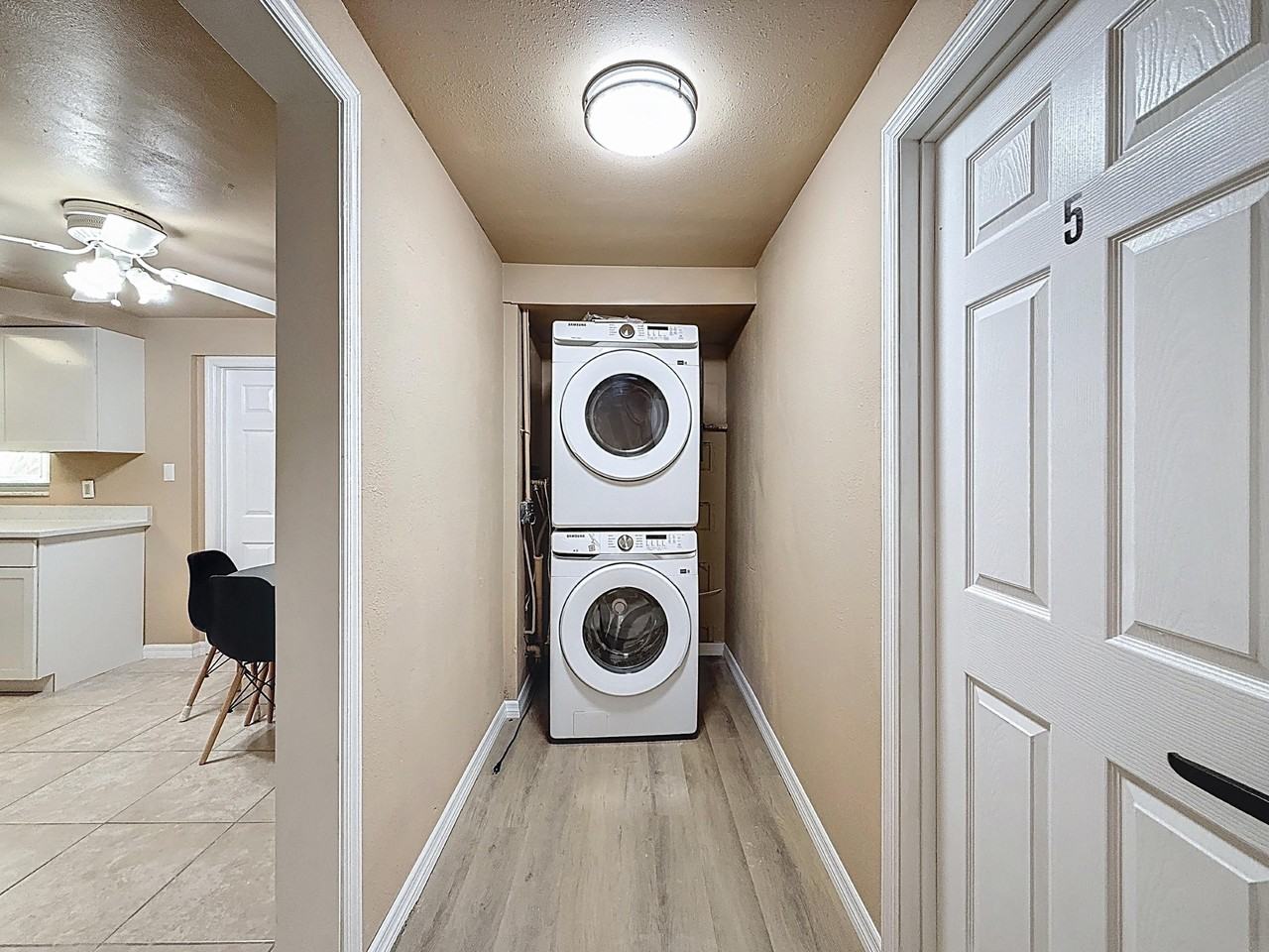 Brompton Dr - Photo 2 of 35