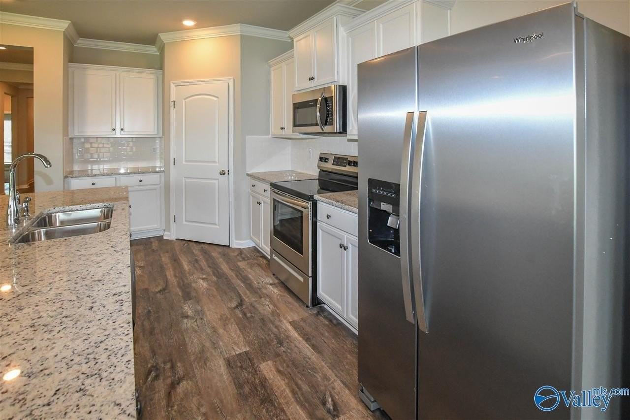 109 Delilah Ln - Photo 7 of 30