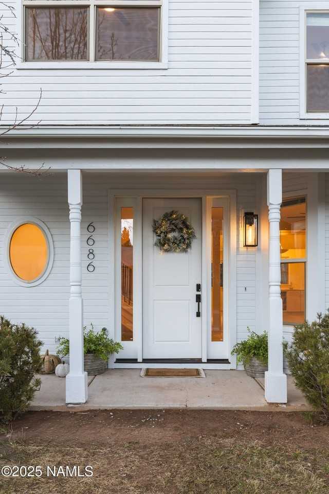 6686 E Eagle Crest Dr - Photo 2 of 33