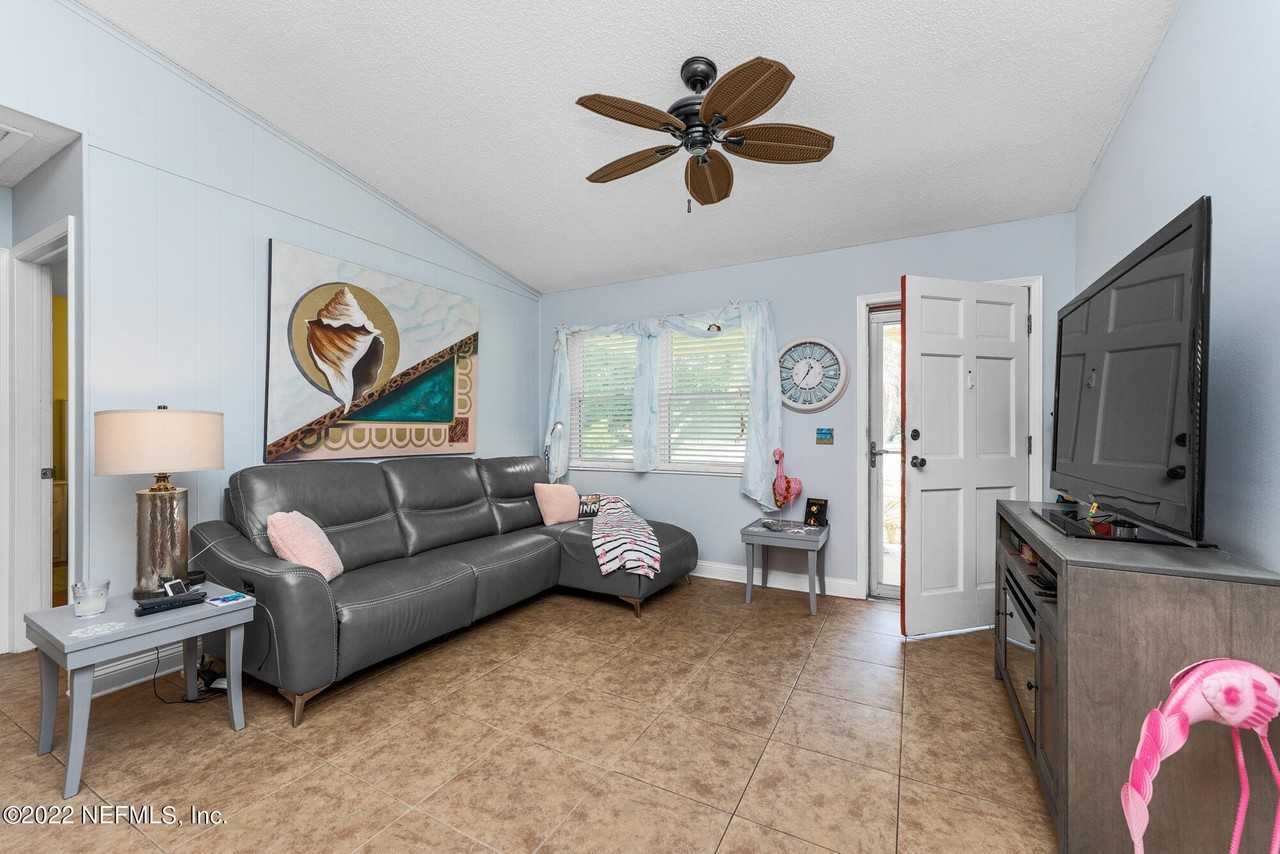 121 Bluefish Ave - Photo 4 of 35