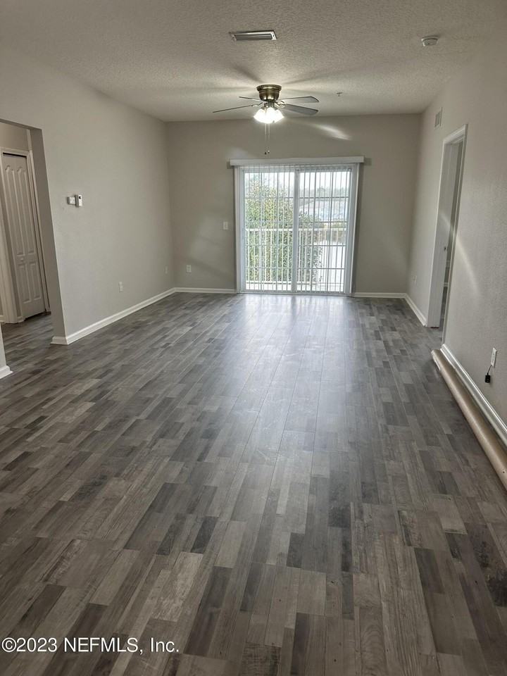 4908 Key Lime Dr Unit 208 #208 - Photo 4 of 36