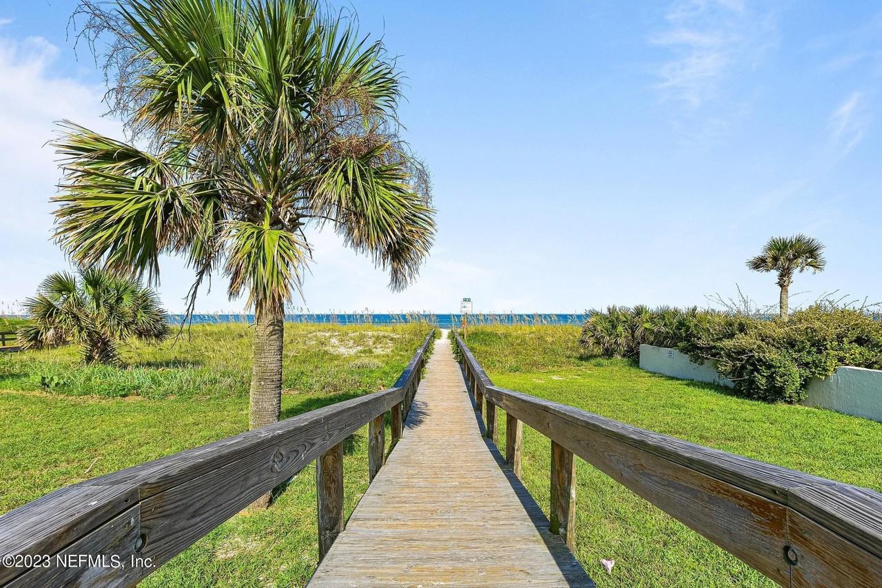 187 19th Ave N - Photo 2 of 27