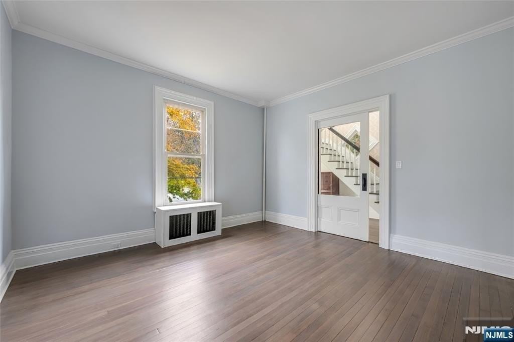 684 Closter Dock Rd - Photo 5 of 30