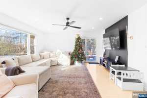 featured image of 71 Madison St