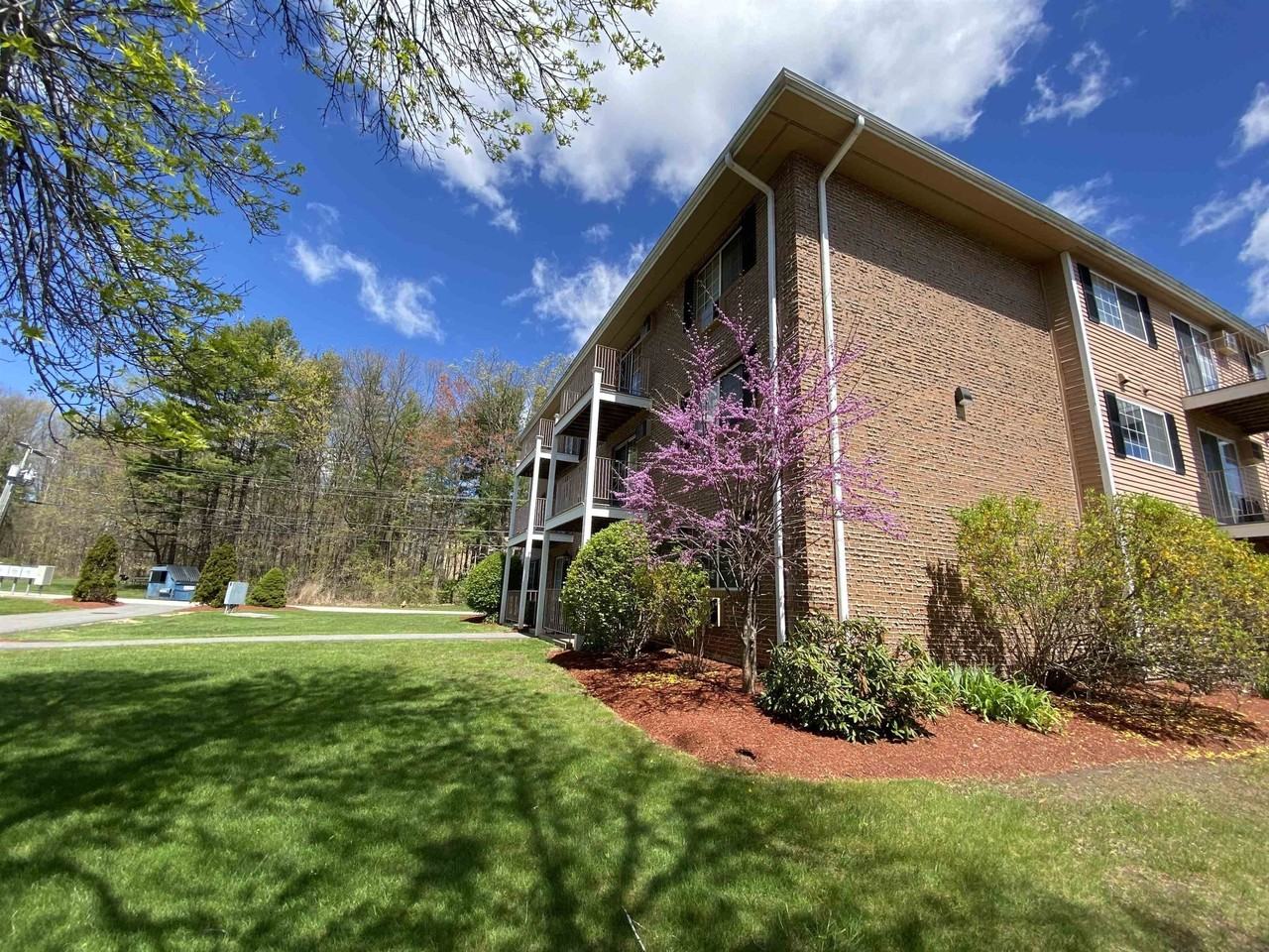 383 Huse Rd #36 - Photo 5 of 37