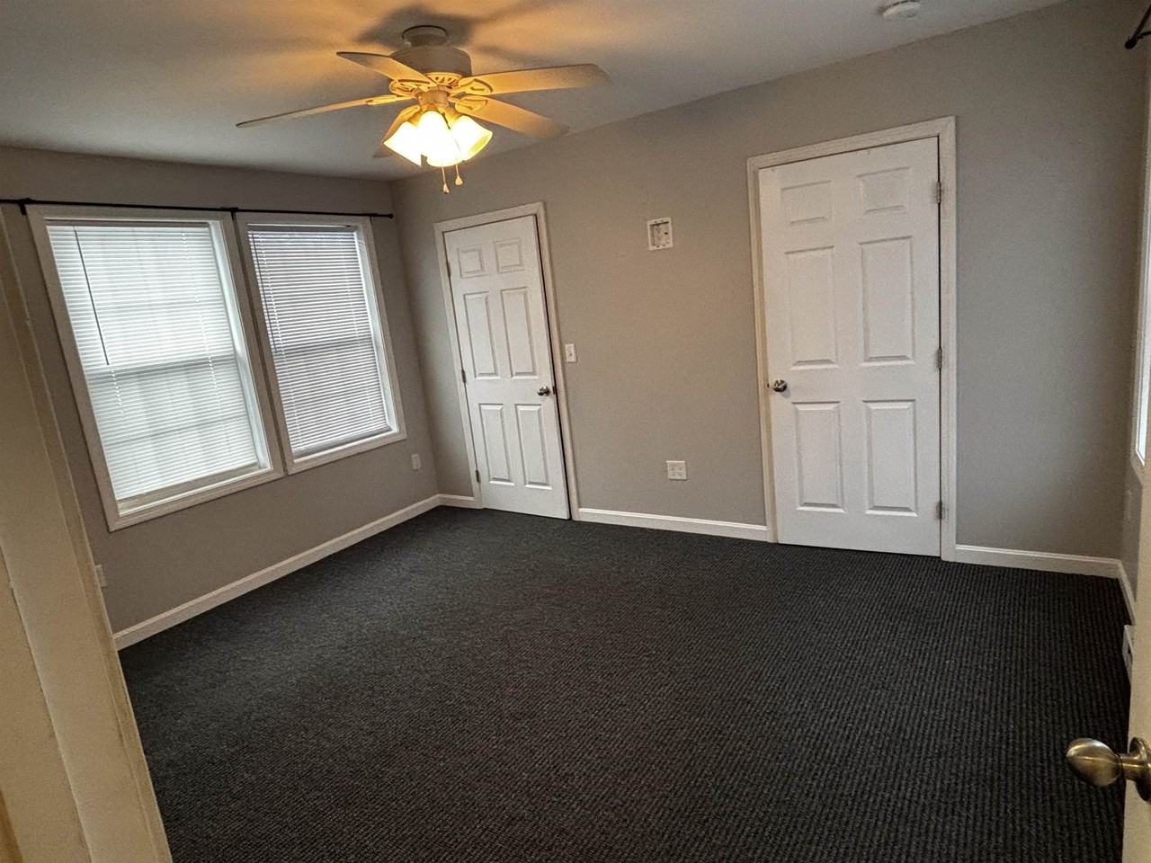 14 Winsor Ave #B - Photo 5 of 7