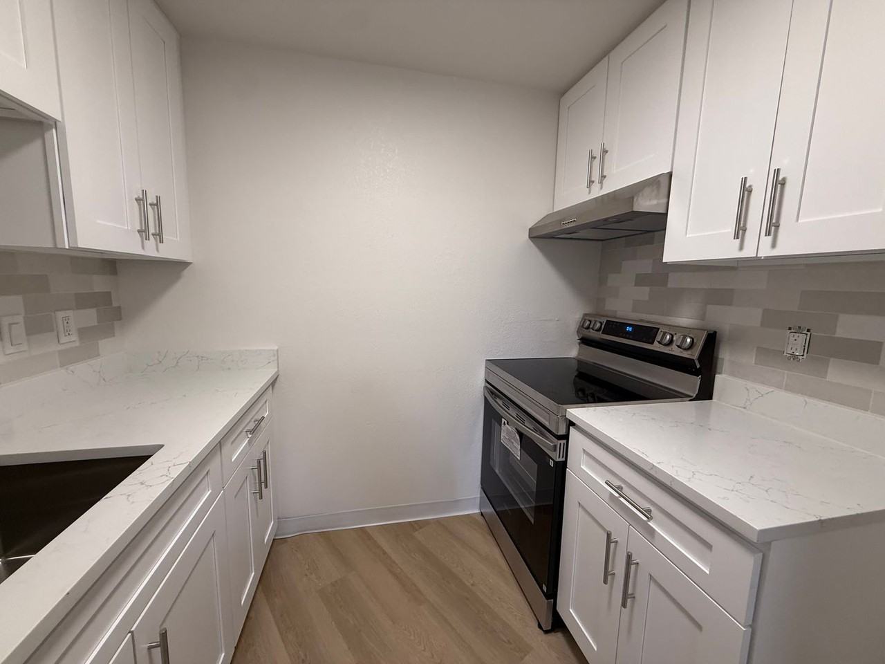 Lawton Park Villas - Photo 2 of 12