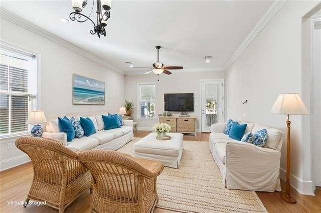 921 French St - Photo 3 of 24