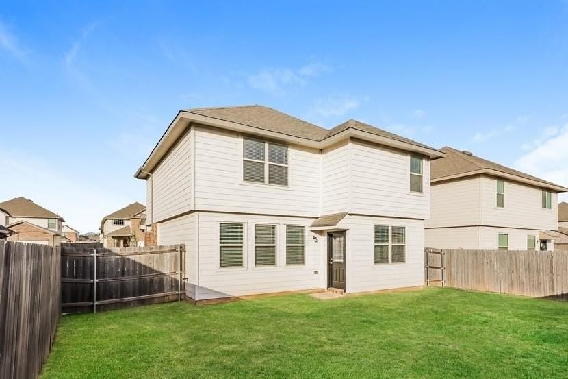 8325 Hackberry Tree Dr - Photo 3 of 20