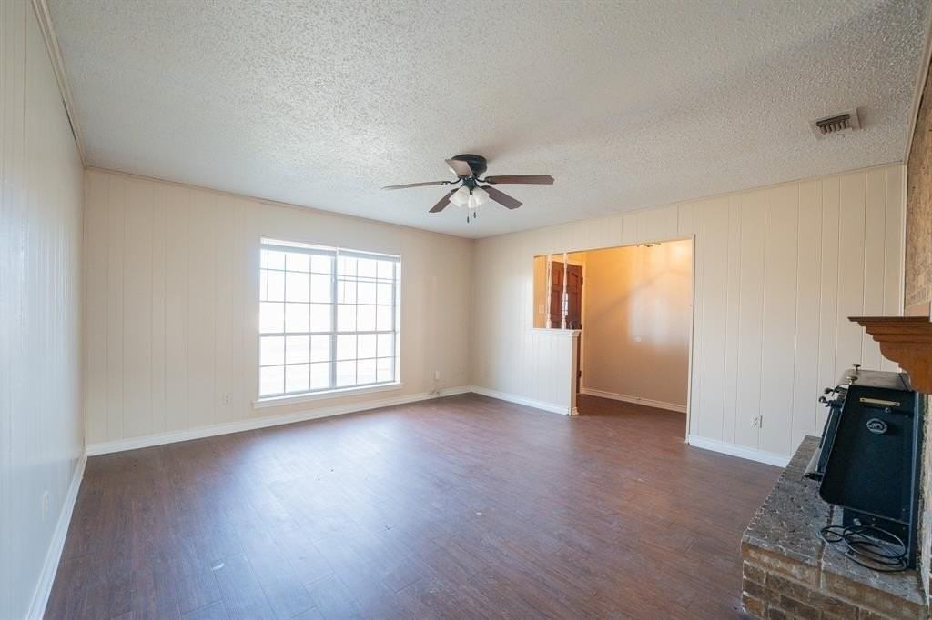 309 Brookview Dr - Photo 6 of 14