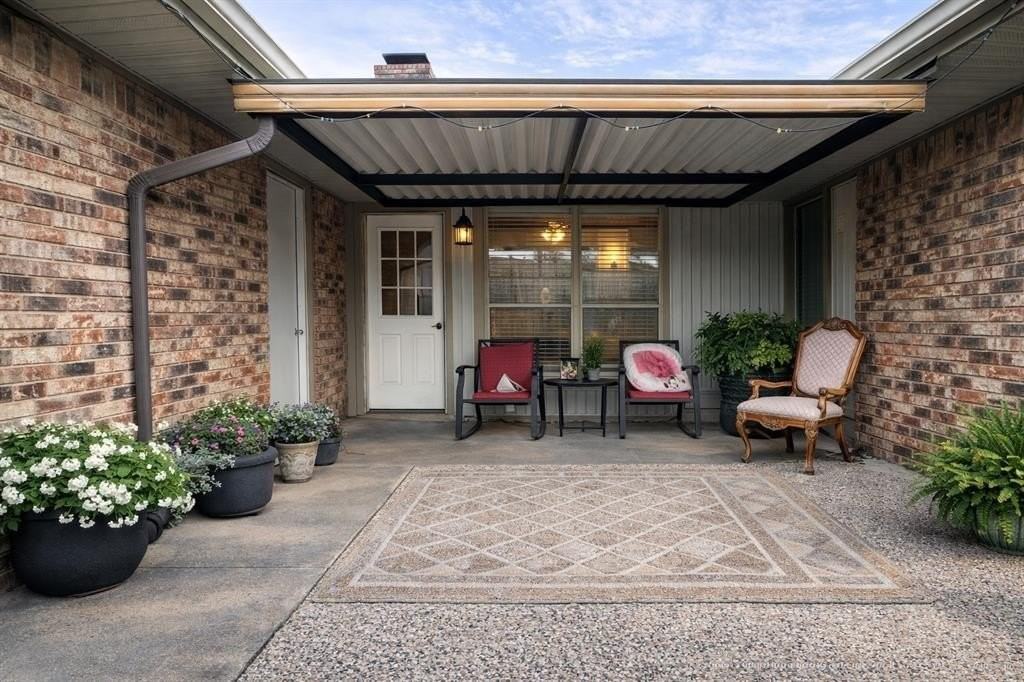 6010 Fawn Valley Ln - Photo 6 of 40