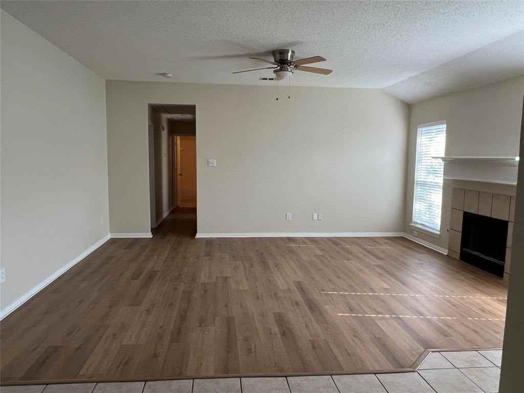 1014 Holly St - Photo 5 of 11