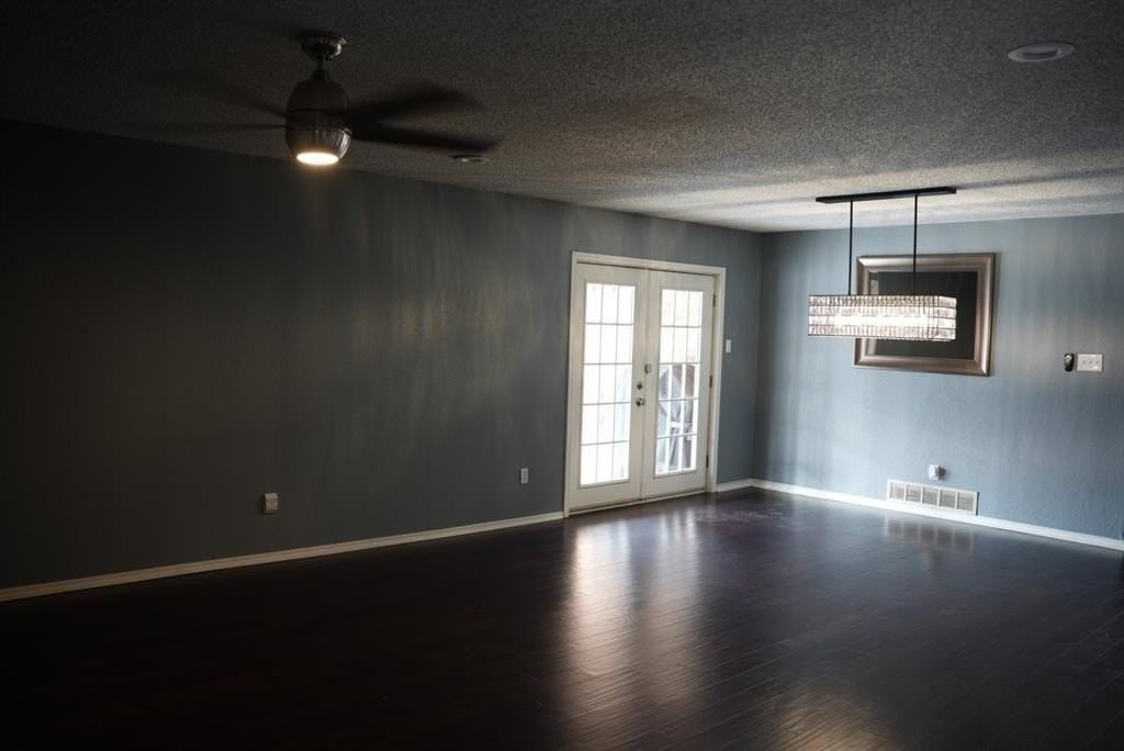 1023 Summerplace Ln - Photo 6 of 19