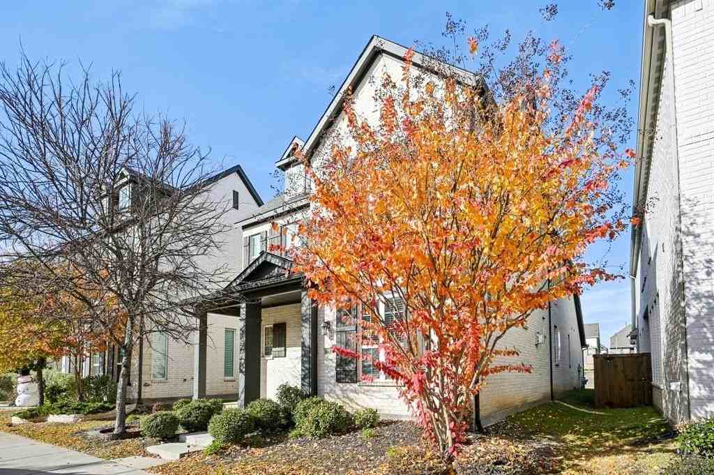 8039 Copper Way - Photo 3 of 30