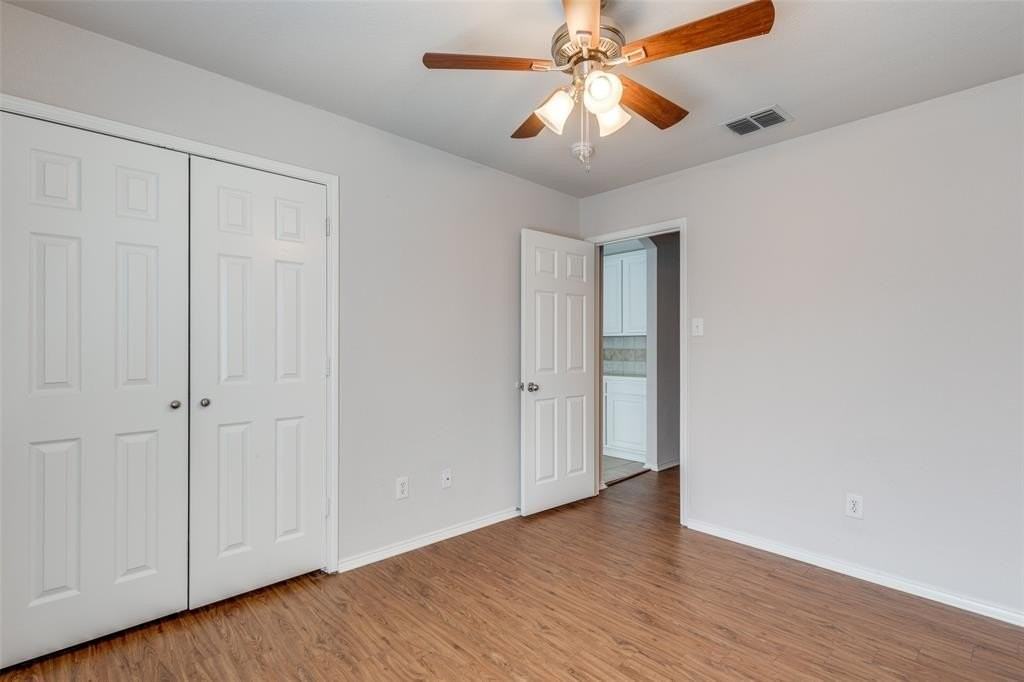 5137 Breeze Hollow Ct - Photo 5 of 12