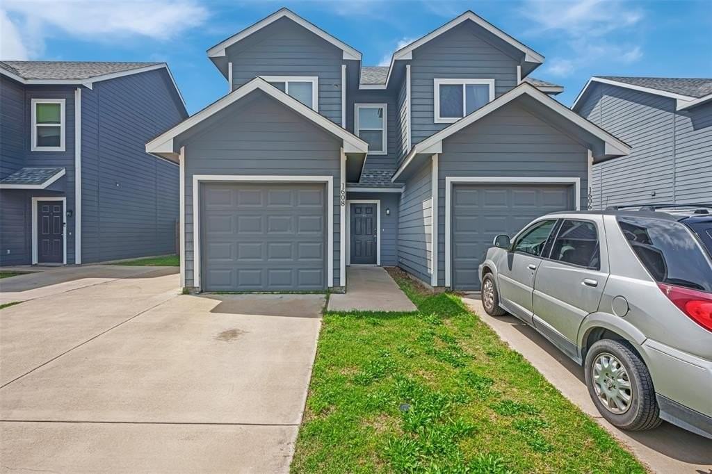 1606 Ash Crescent St - Photo 2 of 19