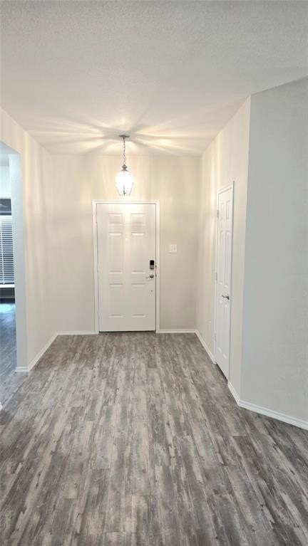 621 Chestnut Ct - Photo 5 of 38