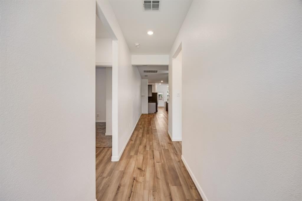 2926 S Griffin Ln - Photo 3 of 23