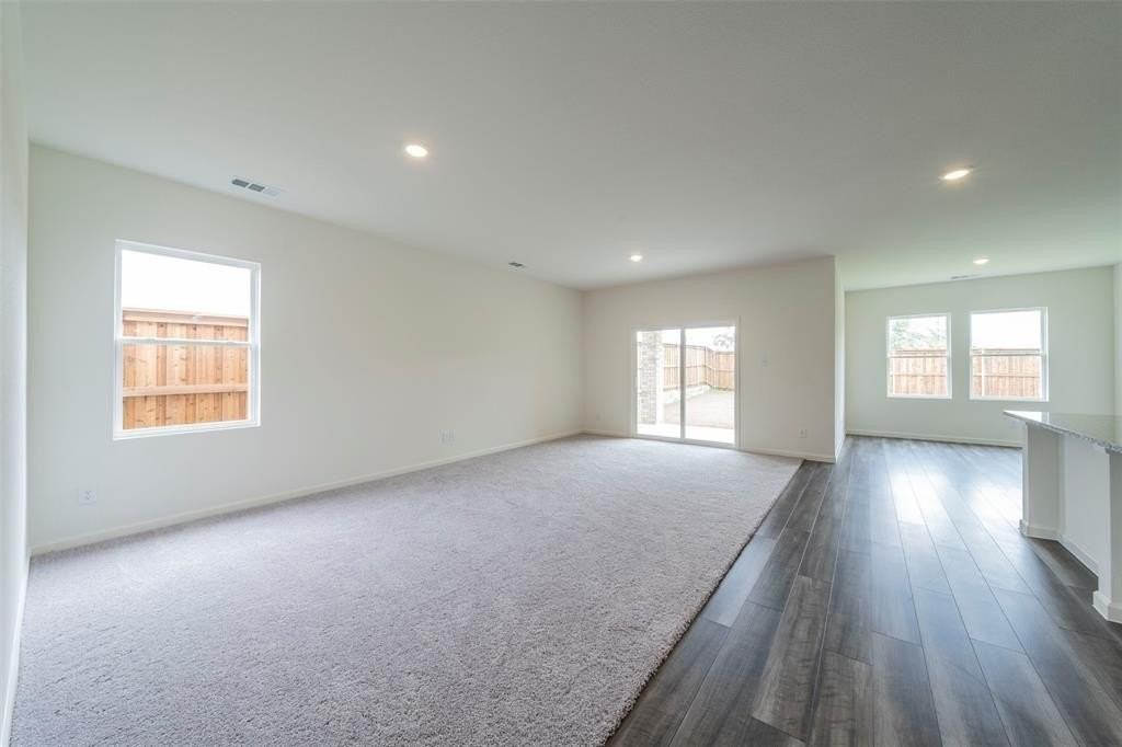 1838 Mccree St - Photo 2 of 33