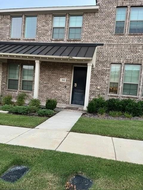 261 Mcconathy Way - Photo 2 of 17