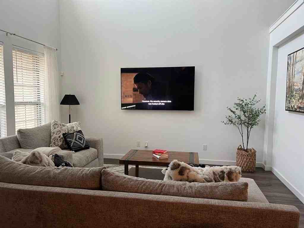 261 Mcconathy Way - Photo 3 of 17