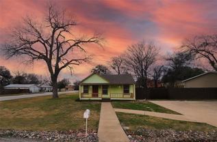 233 Texas St - Photo 1 of 1