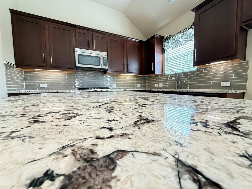 13019 Lanier Dr - Photo 6 of 38