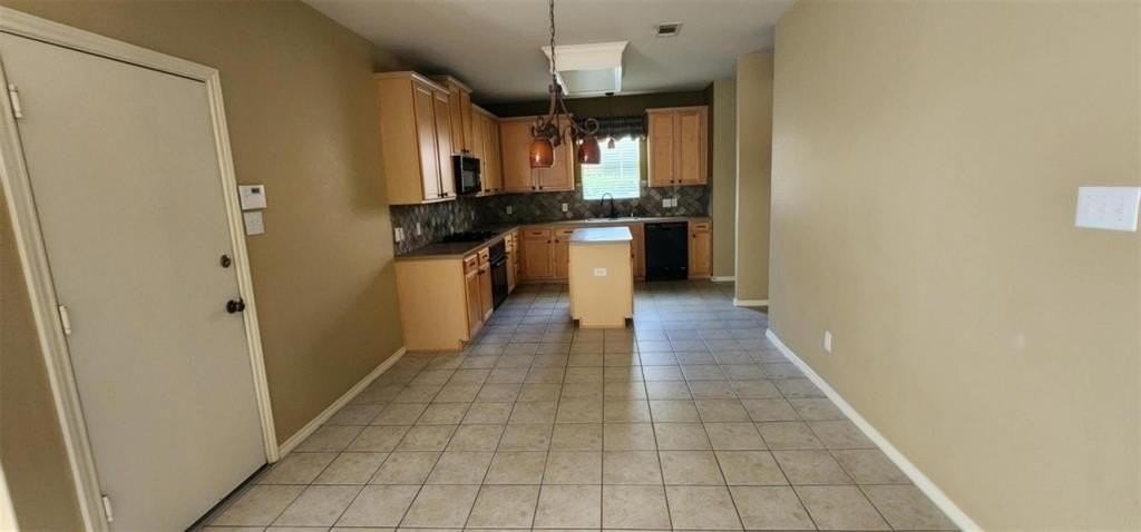 4204 Talbot Ln - Photo 2 of 13