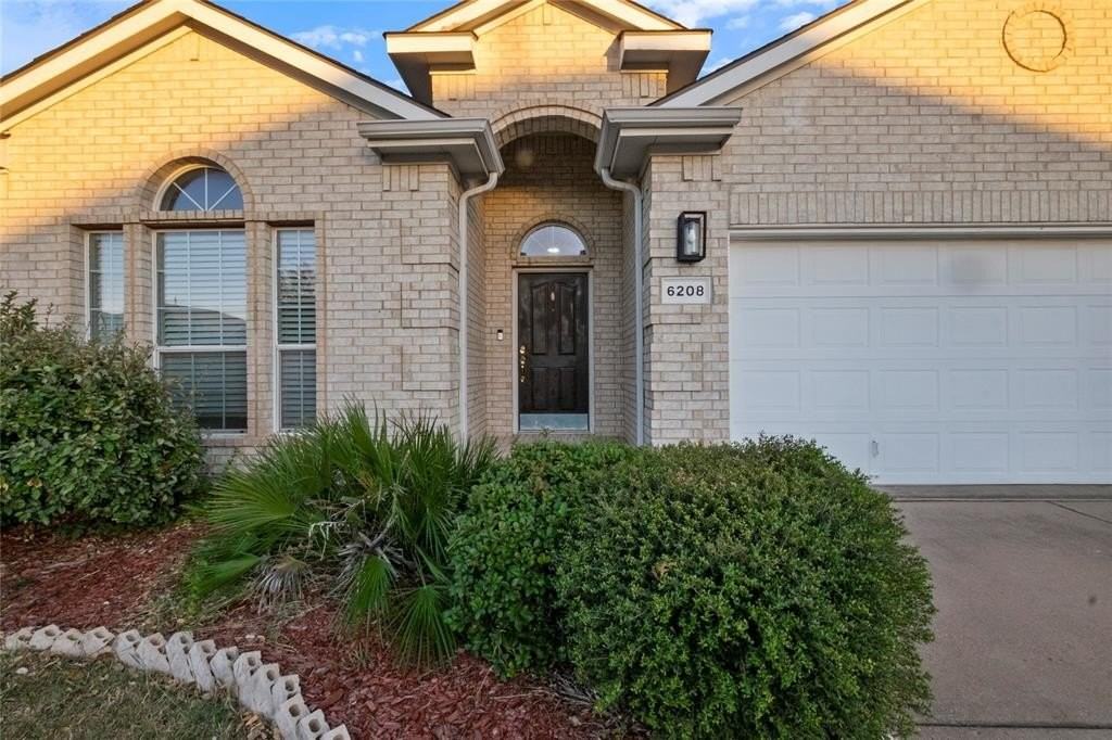 6208 Claire Dr - Photo 3 of 25