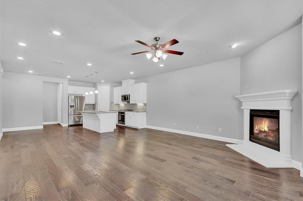 3632 Harebell Dr - Photo 3 of 28