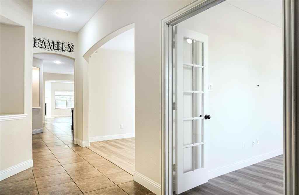 1526 Derby Dr - Photo 6 of 25