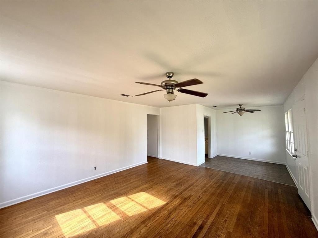 1511 Debra St - Photo 2 of 26