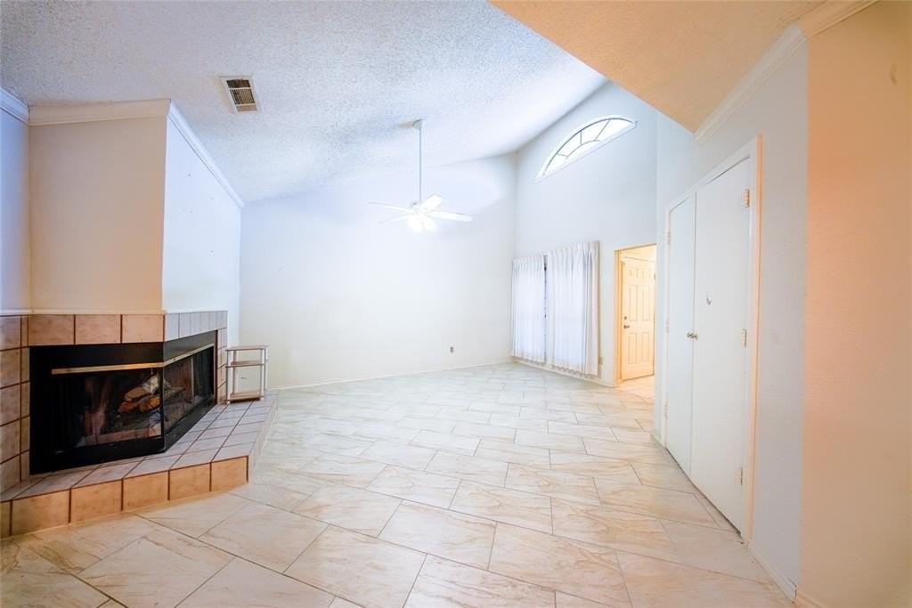 2800 Keller Springs Rd #1D - Photo 4 of 10