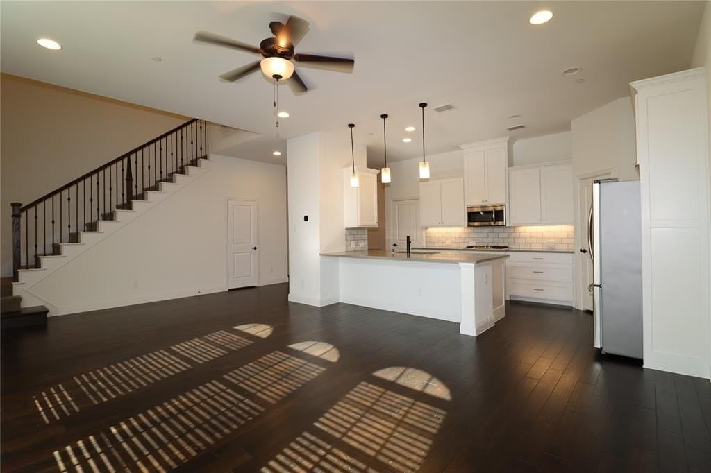 2401C Cort Dr #C - Photo 7 of 21