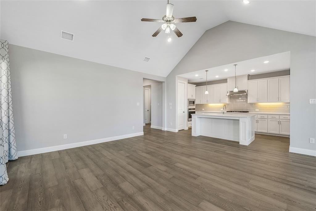 3813 Brinkley Dr - Photo 5 of 40