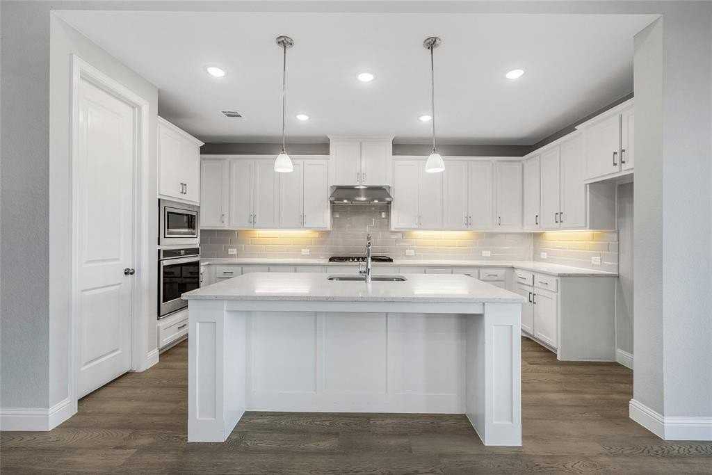 3813 Brinkley Dr - Photo 6 of 40