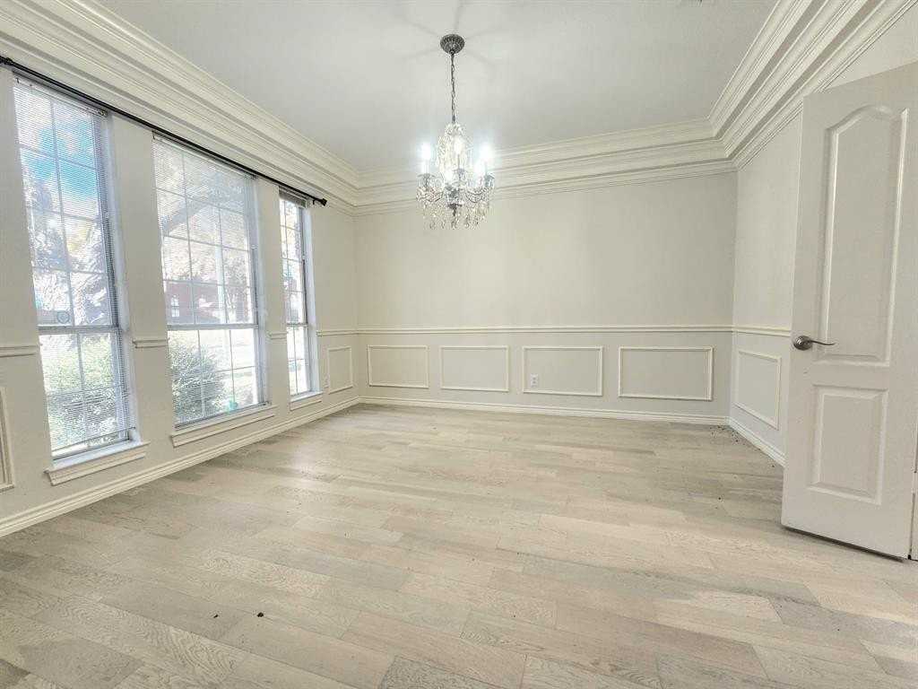 7220 Hillview Dr - Photo 3 of 22