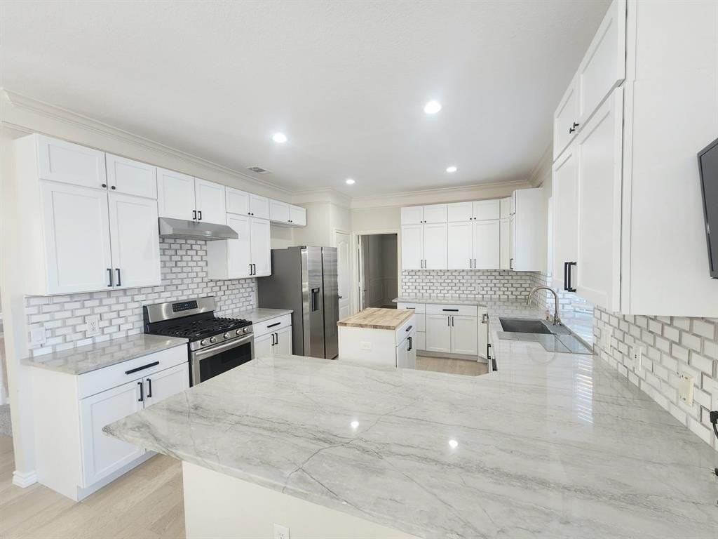 7220 Hillview Dr - Photo 7 of 22