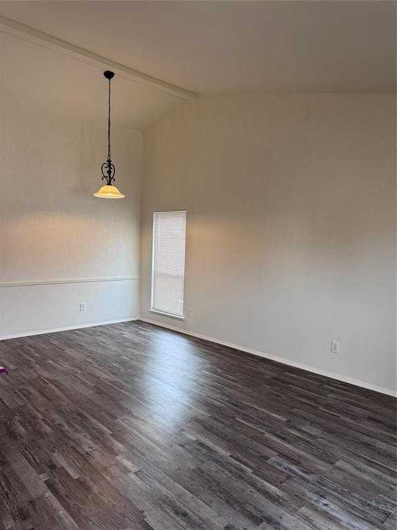 5801 Trego Cir - Photo 2 of 14