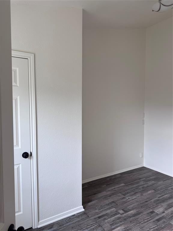 5801 Trego Cir - Photo 3 of 14