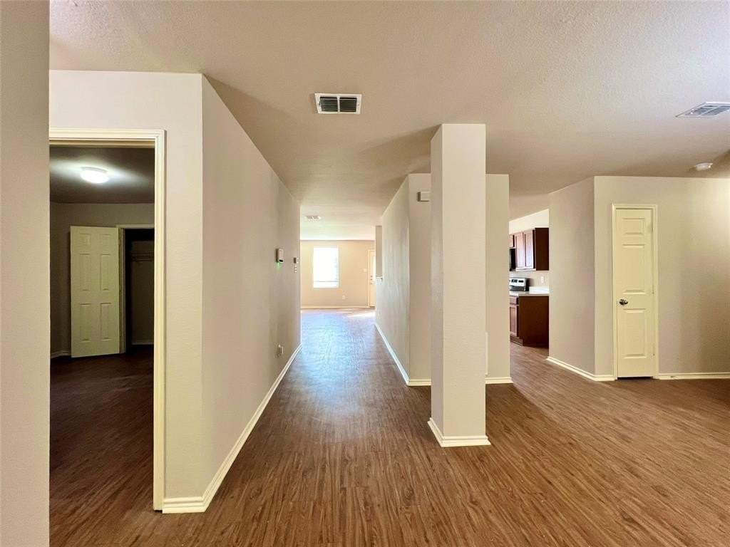 2804 Cameron Way - Photo 3 of 29