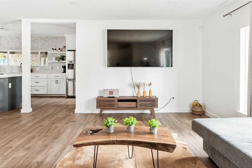 4252 Mccomas Rd - Photo 7 of 35