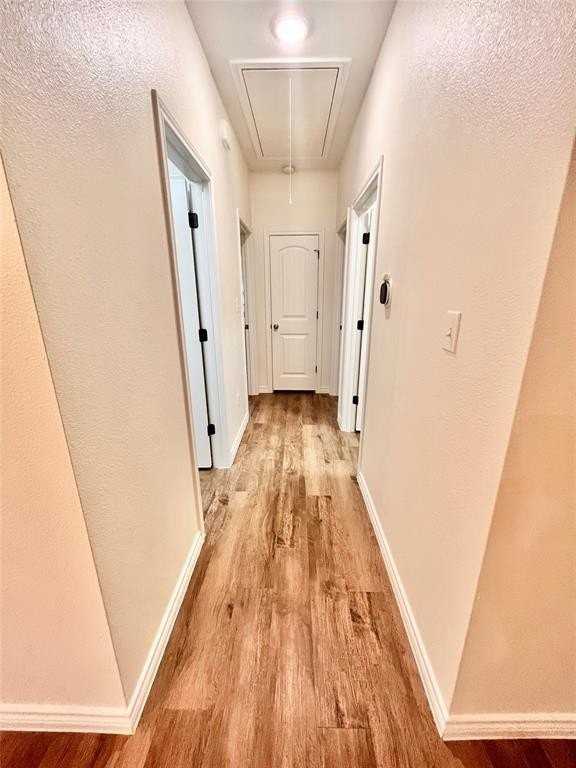 523 E Hanna St - Photo 7 of 15