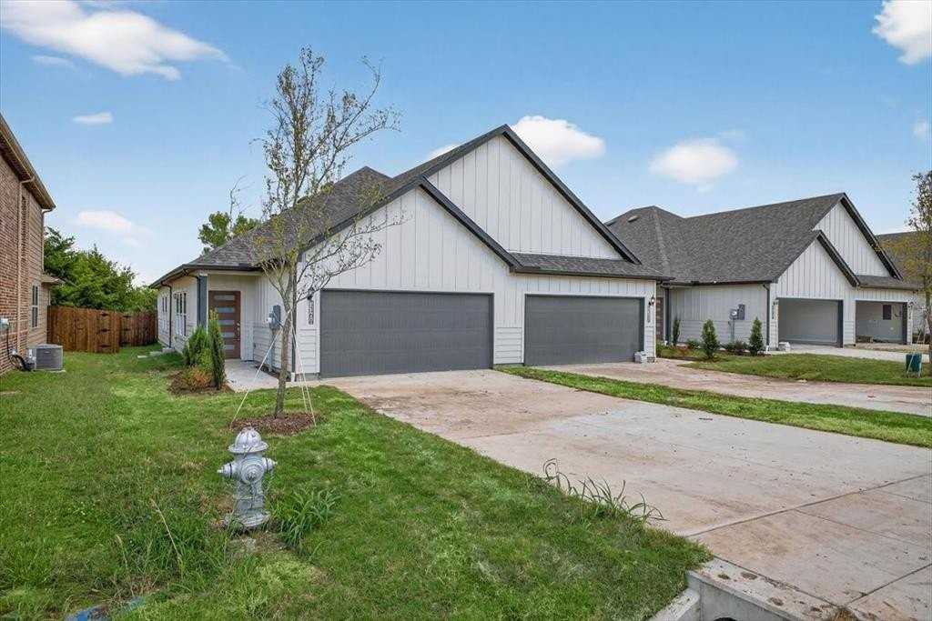 116 Wood St - Photo 3 of 40