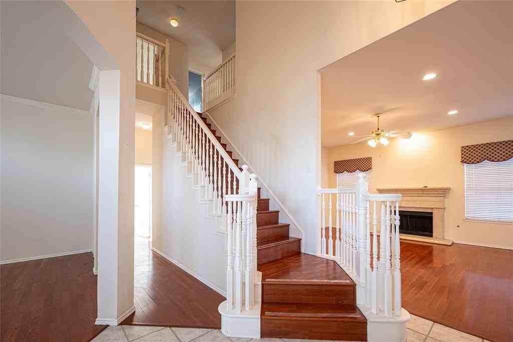 2409 Mccarran Dr - Photo 6 of 20