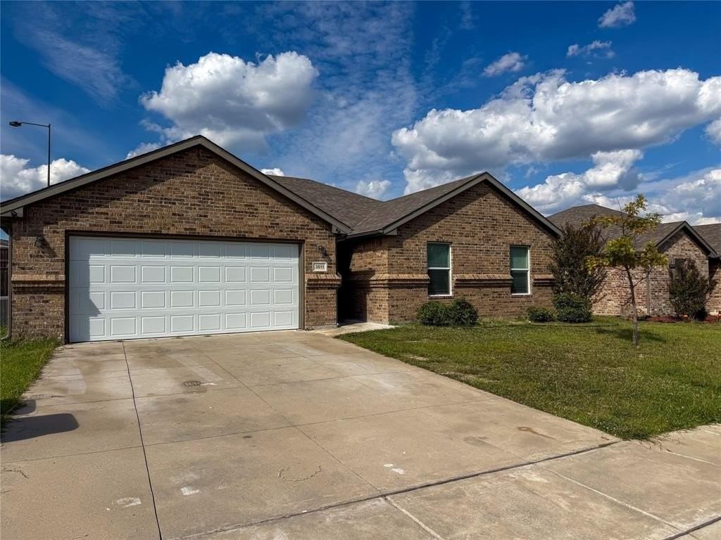 3511 Brookstone Dr - Photo 2 of 12