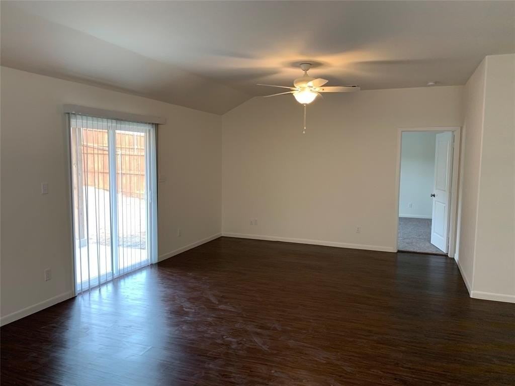 3511 Brookstone Dr - Photo 4 of 12