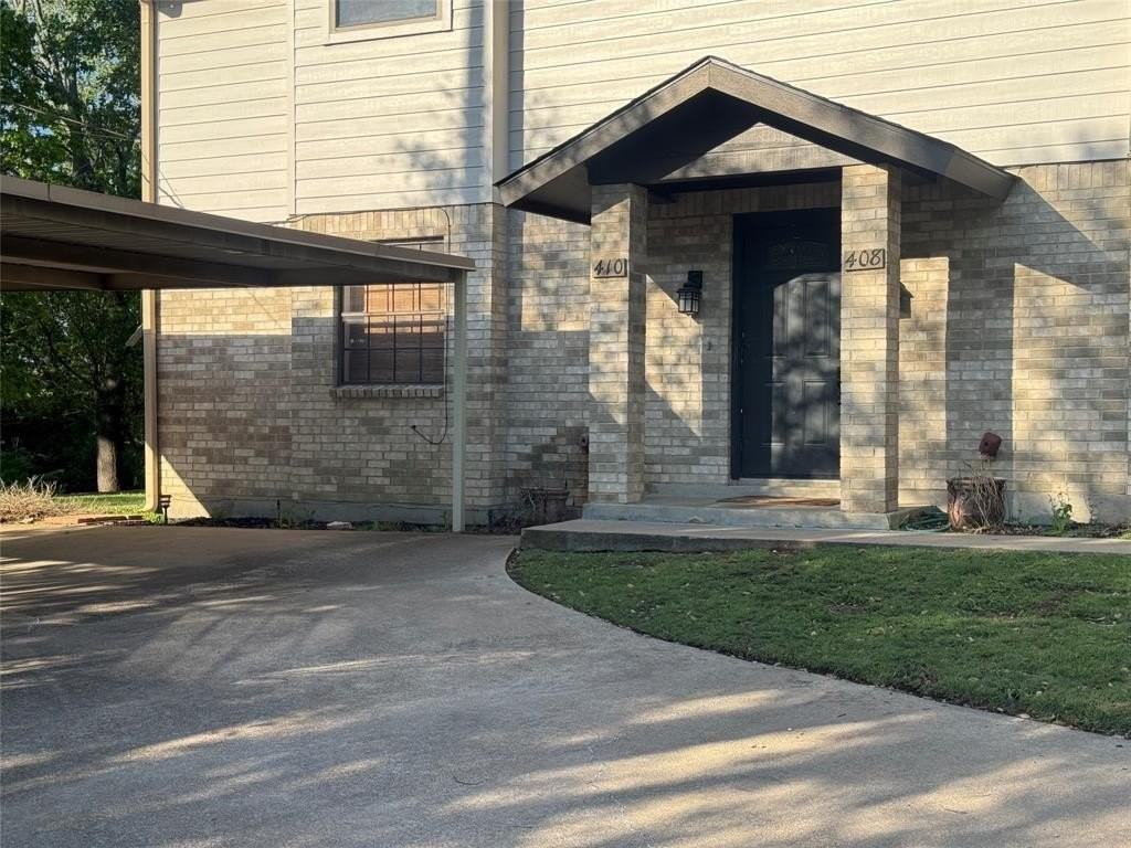 408 Olson Ct - Photo 2 of 24